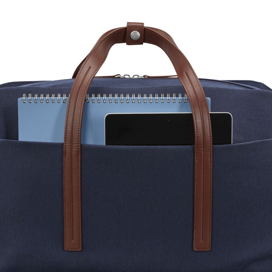 Samsonite Virtuosa Wheeled Duffle in the color Navy. image number 4